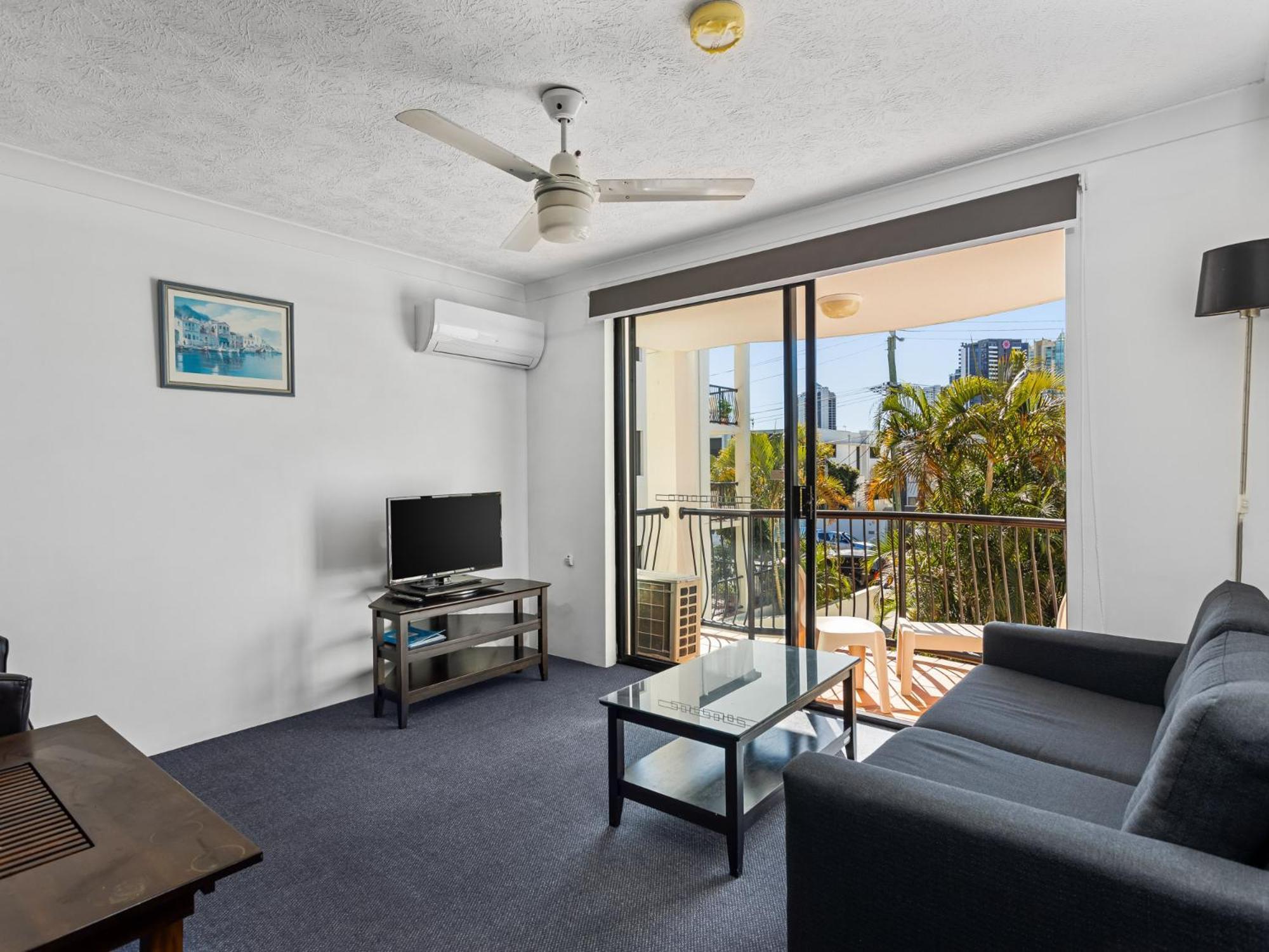 Chevron Palms By Gold Coast Premium Aparthotel Exteriör bild