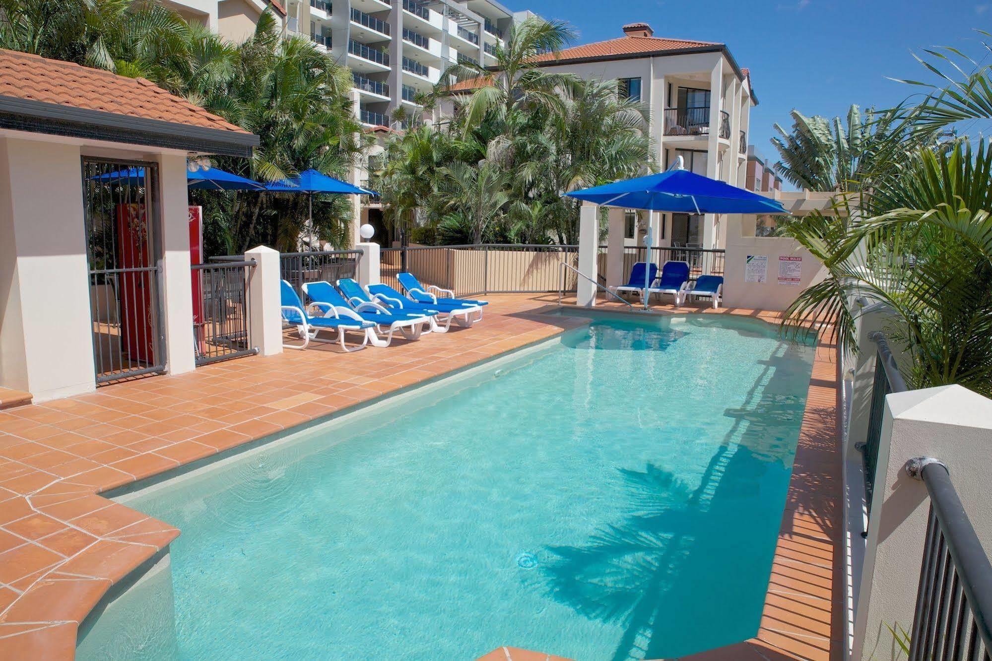 Chevron Palms By Gold Coast Premium Aparthotel Exteriör bild